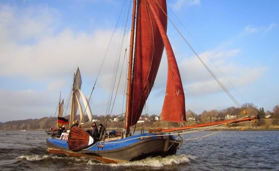 HOOP OP WELVAART in Fahrt, Segelschiff