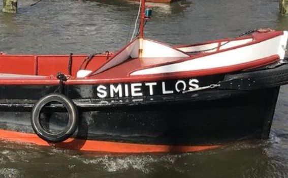 SMIET LOS in Fahrt, Festmacherboot