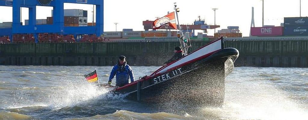 STEK UT auf der Elbe