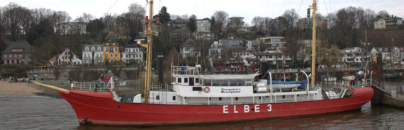 Ehemaliges Feuerschiff "Elbe 3" am liegeplatz im Museumshafen
